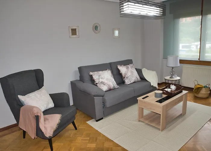 La Villa De Lore, Piso Completo Apto 6 Personas Con Garaje